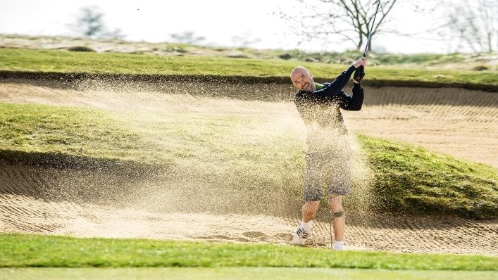 Christian Neureuther mit der Agilium Freestep 2.0 auf dem Golfplatz